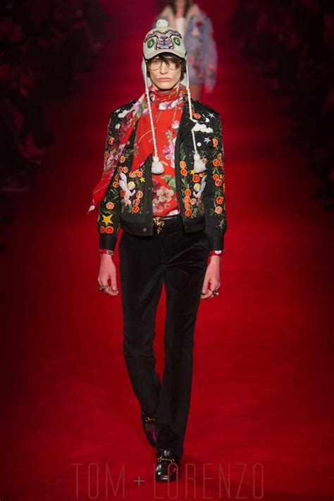 gucci mens fall 2016|10 Things to Know: Gucci Fall 2016 Men's Runway Show .